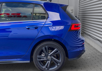 Подержанный автомобиль Volkswagen Golf Hatchback 2021 года (8 фото)