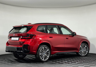 Новый BMW X1 2025 (2 фото)
