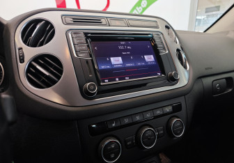 Подержанный автомобиль Volkswagen Tiguan 2016 года (10 фото)