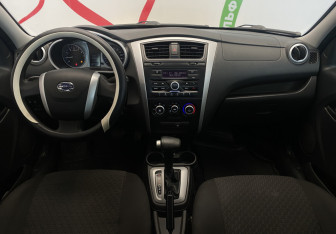 Подержанный автомобиль Datsun on-DO 2017 года (10 фото)