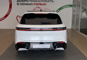 Подержанный автомобиль Voyah Free 2023 года (5 фото)