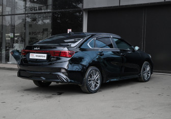 Подержанный автомобиль Kia Cerato Sedan 2021 года (4 фото)