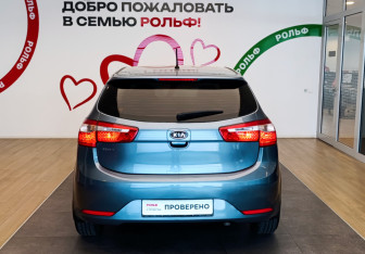 Подержанный автомобиль Kia Rio Hatchback 2012 года (5 фото)