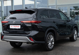 Новый Toyota Highlander 2025 (6 фото)