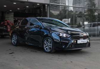 Подержанный автомобиль Kia Cerato Sedan 2020 года (3 фото)