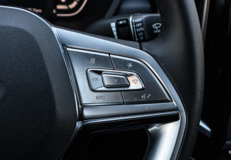 Подержанный автомобиль JAC T9 2024 года (23 фото)