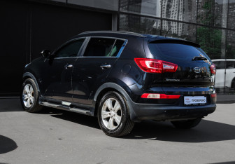 Подержанный автомобиль Kia Sportage 2011 года (6 фото)