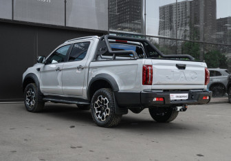 Подержанный автомобиль JAC T9 2024 года (6 фото)