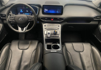Подержанный автомобиль Hyundai Santa Fe 2021 года (10 фото)