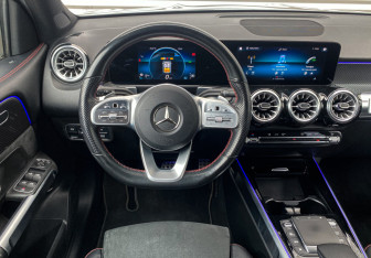 Подержанный автомобиль Mercedes-Benz GLB 2021 года (11 фото)