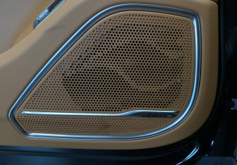 Подержанный автомобиль Hongqi H9 2024 года (19 фото)