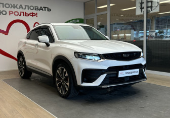 Подержанный автомобиль Geely Tugella 2021 года (3 фото)