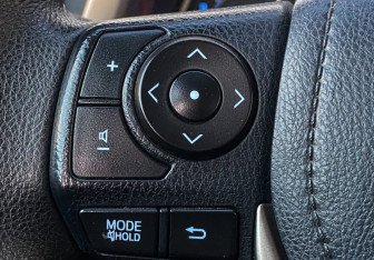 Подержанный автомобиль Toyota RAV4 2013 года (24 фото)