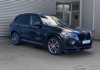 Подержанный автомобиль BMW X3 2021 года (3 фото)