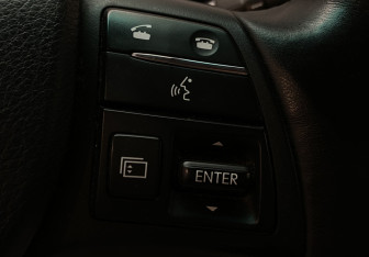 Подержанный автомобиль Lexus RX 2009 года (25 фото)