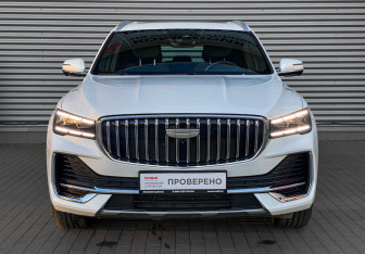 Подержанный автомобиль Geely Monjaro 2025 года (2 фото)