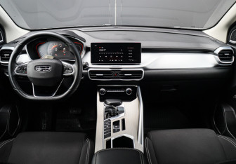Подержанный автомобиль Geely Coolray 2022 года (9 фото)