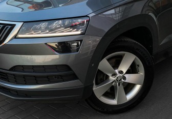 Подержанный автомобиль Skoda Karoq 2021 года (4 фото)