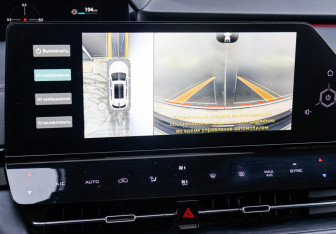 Подержанный автомобиль Changan UNI-K 2023 года (30 фото)