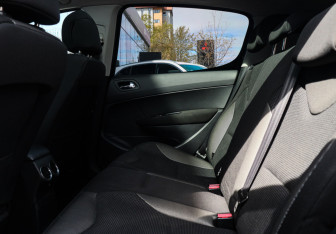 Подержанный автомобиль Peugeot 308 Wagon 2009 года (8 фото)