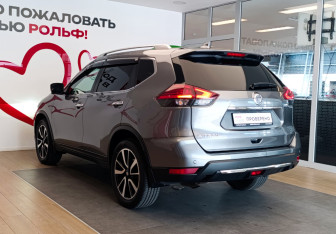 Подержанный автомобиль Nissan X-Trail 2019 года (6 фото)