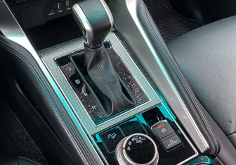 Подержанный автомобиль Mitsubishi Montero Sport 2022 года (14 фото)