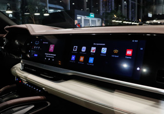 Подержанный автомобиль Geely Monjaro 2023 года (24 фото)