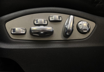 Подержанный автомобиль Porsche Macan 2015 года (16 фото)