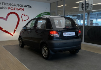 Подержанный автомобиль Daewoo Matiz 2011 года (6 фото)