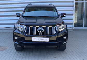 Подержанный автомобиль Toyota Land Cruiser Prado 2019 года (2 фото)