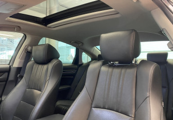 Подержанный автомобиль Honda Accord Sedan 2019 года (27 фото)