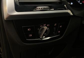 Подержанный автомобиль BMW X3 2020 года (18 фото)