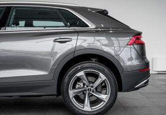 Новый Audi Q8 2025 (10 фото)