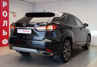 Подержанный автомобиль Lexus RX 2019 года (4 фото)