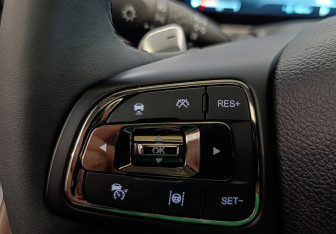 Подержанный автомобиль Exeed VX 2023 года (17 фото)