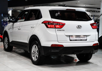 Подержанный автомобиль Hyundai Creta 2019 года (6 фото)