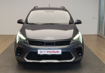 Подержанный автомобиль Kia Rio Hatchback 2021 года (2 фото)
