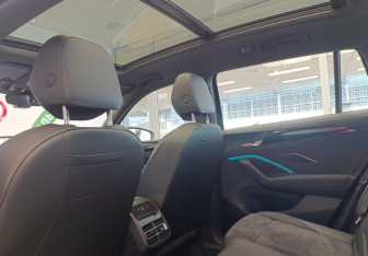 Подержанный автомобиль Volkswagen Tiguan 2025 года (9 фото)