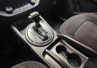 Подержанный автомобиль Kia Sportage 2013 года (10 фото)