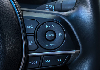 Подержанный автомобиль Toyota Camry Sedan 2023 года (23 фото)