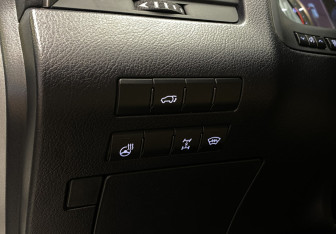 Подержанный автомобиль Lexus RX 2021 года (16 фото)