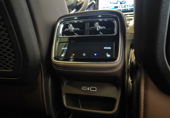 Новый Geely Monjaro 2026 (9 фото)