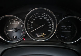 Подержанный автомобиль Mazda CX-5 2013 года (19 фото)