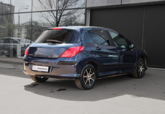 Подержанный автомобиль Peugeot 308 Wagon 2009 года (4 фото)