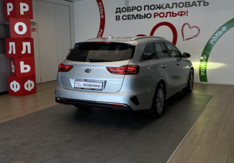 Подержанный автомобиль Kia Ceed Wagon 2021 года (3 фото)