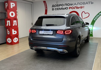 Подержанный автомобиль Mercedes-Benz GLC Coupe 2021 года (4 фото)
