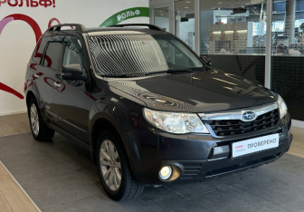 Подержанный автомобиль Subaru Forester Suv 2012 года (3 фото)