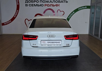 Подержанный автомобиль Audi A6 Sedan 2016 года (5 фото)