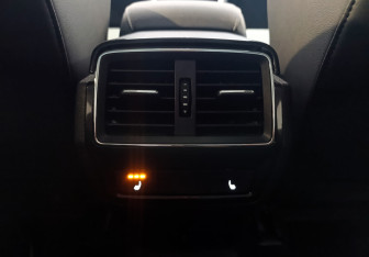 Подержанный автомобиль Skoda Karoq 2022 года (9 фото)