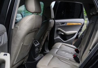 Подержанный автомобиль Audi Q5 2010 года (8 фото)